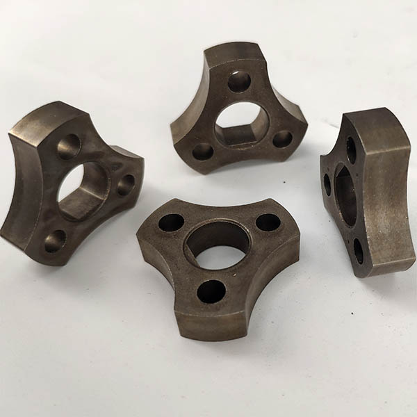 軸套(3邊孔) 軸套(3邊孔)