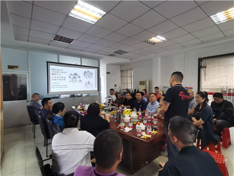 感謝單仁同學(xué)蒞臨翔宇粉末冶金交流學(xué)習(xí) 感謝單仁同學(xué)蒞臨翔宇粉末冶金交流學(xué)習(xí)